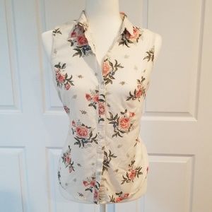 Sleeveless blouse